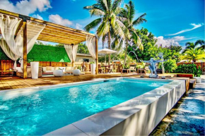 Oasis with Insane Outdoor Area Near Wilton Manors
